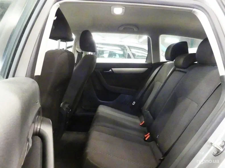 Volkswagen Passat 2014 - 9