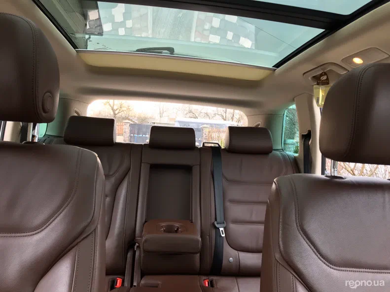 Volkswagen Touareg 2012 - 9