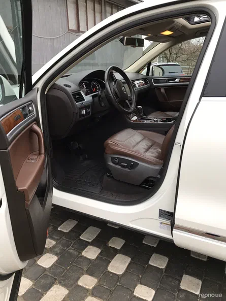 Volkswagen Touareg 2012 - 6