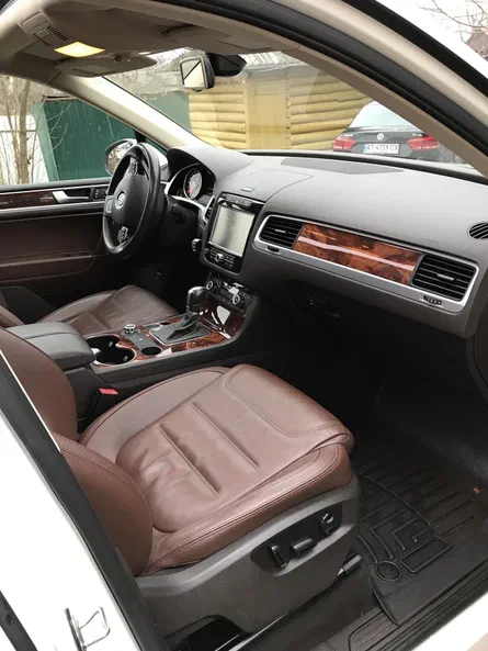 Volkswagen Touareg 2012 - 7