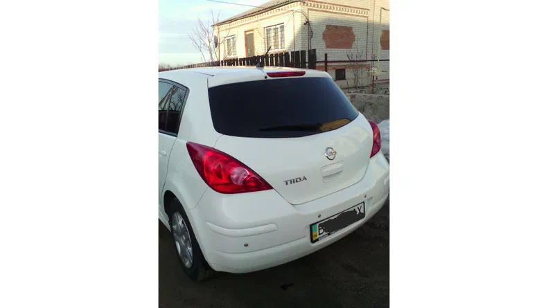 Nissan Tiida 2011
