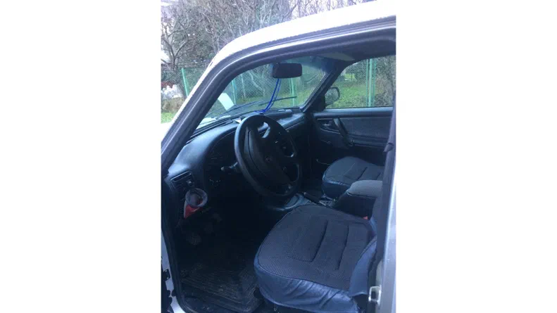 ГАЗ 31105 «Волга» 2004 - 10