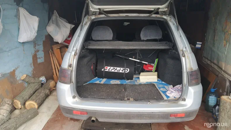 Lada (ВАЗ) 2111 2002