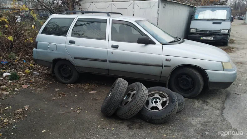 Lada (ВАЗ) 2111 2002