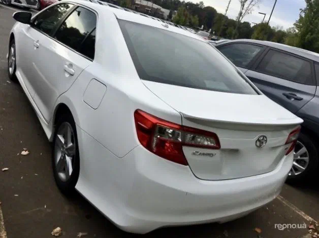 Toyota Camry 2014
