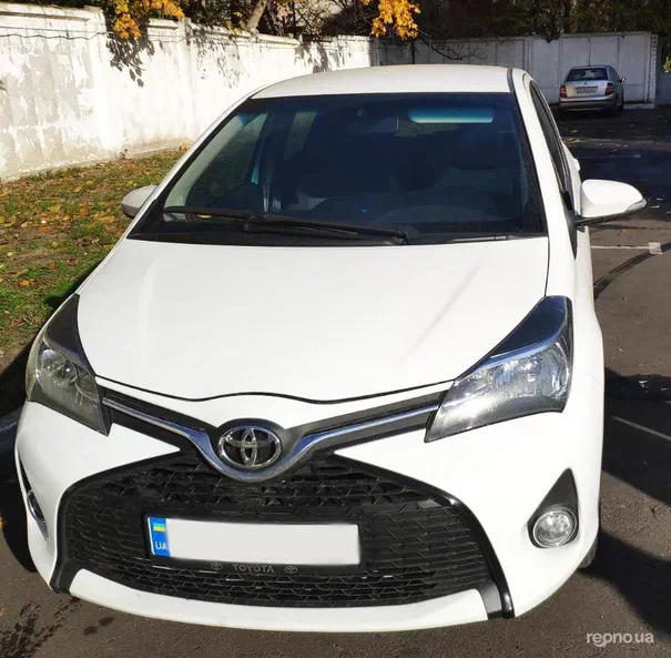 Toyota Yaris 2015
