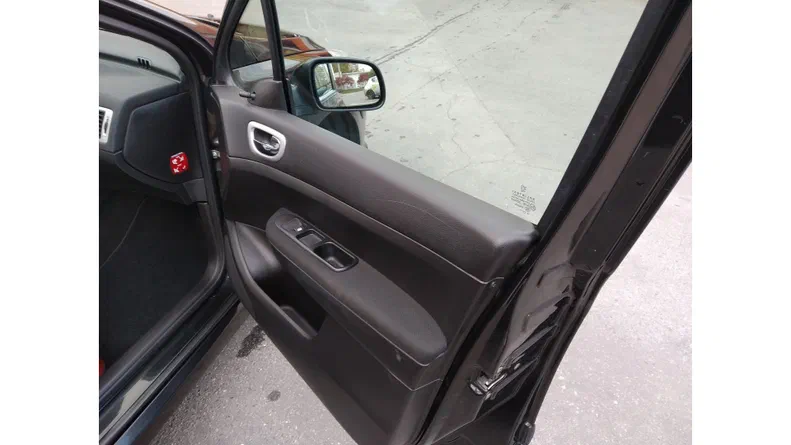 Peugeot 307 2006 - 6