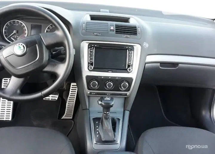 Skoda Octavia 2012 - 6