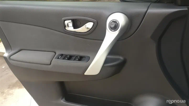 Renault Koleos 2010 - 5