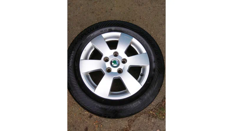 Skoda Octavia 2012 - 16