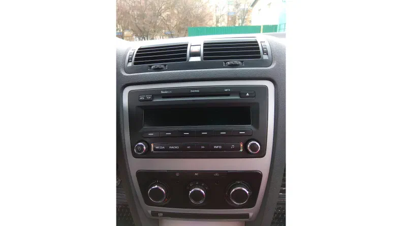 Skoda Octavia 2012 - 10