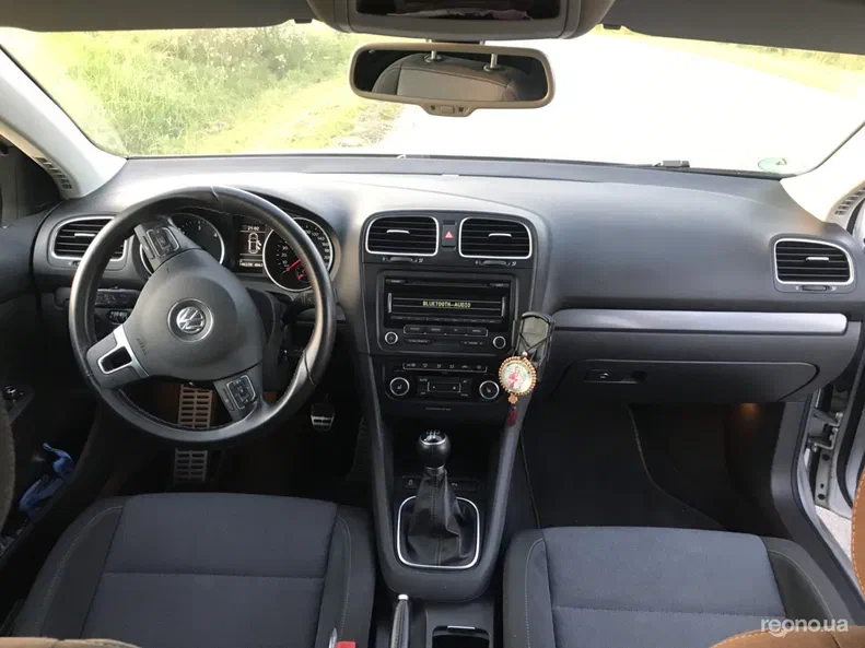 Volkswagen Golf 2012 - 17