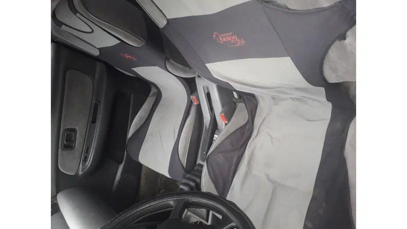 Nissan Almera 1995 - 8