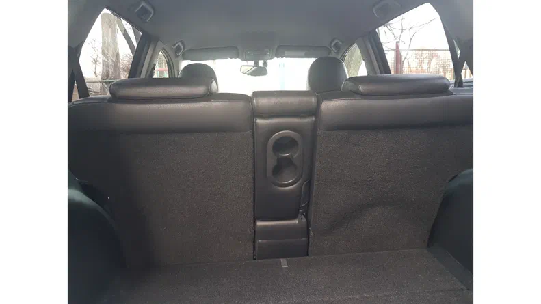 Toyota RAV4 2011 - 6