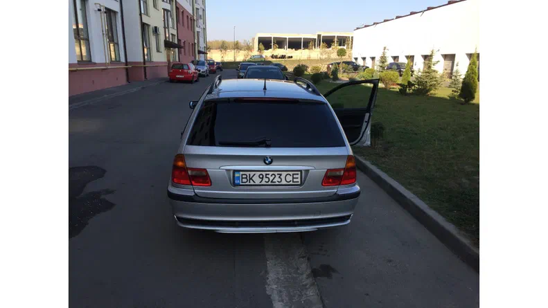 BMW 3 серія 2002 - 7