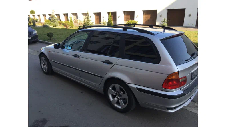 BMW 3 серія 2002 - 8