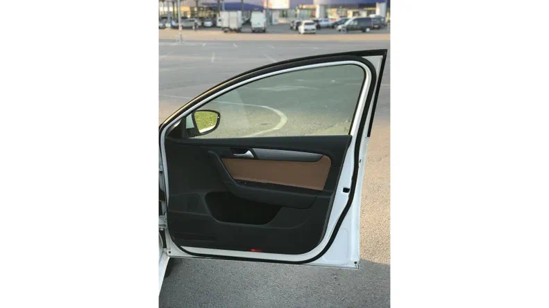 Volkswagen Passat 2011 - 11