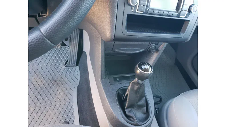 Volkswagen Caddy 2009 - 10