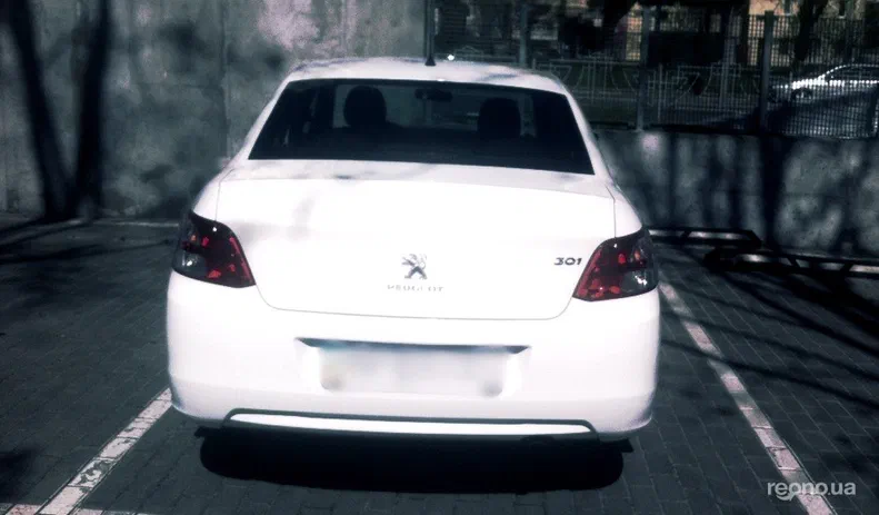 Peugeot 301 2013