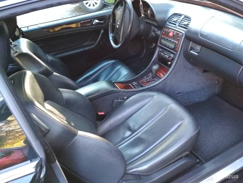 Mercedes-Benz CLK 270 2001