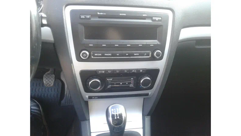 Skoda Octavia 2011 - 6