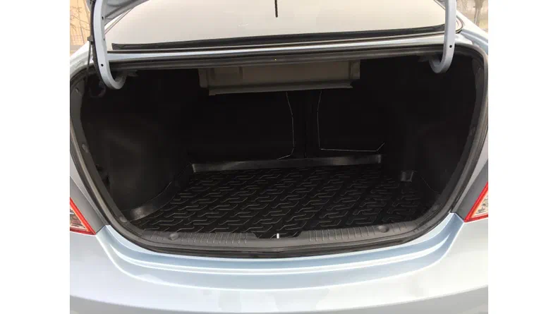 Hyundai Accent 2012 - 9