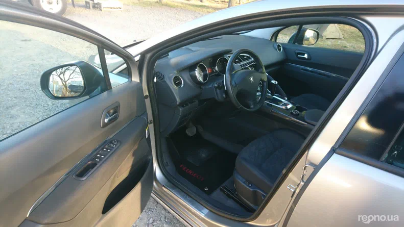 Peugeot 3008 2012 - 16