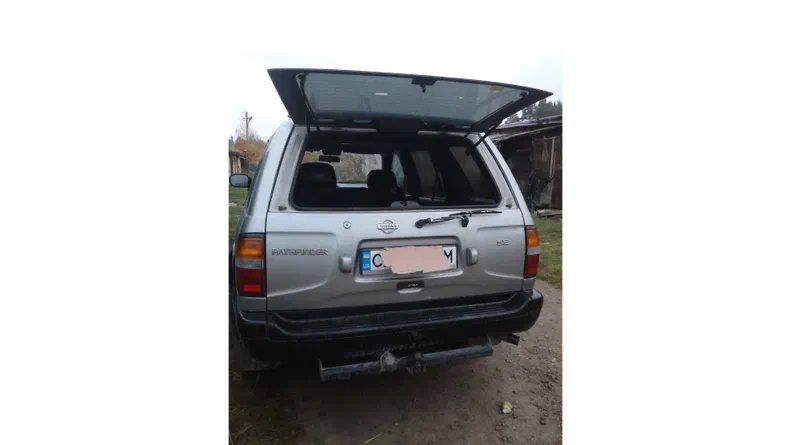 Nissan Pathfinder 1999