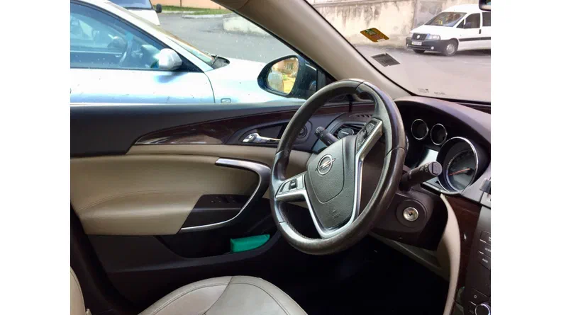 Opel Insignia 2010 - 18