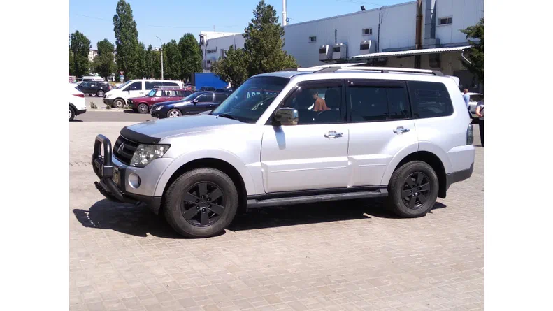 Mitsubishi Pajero 2008