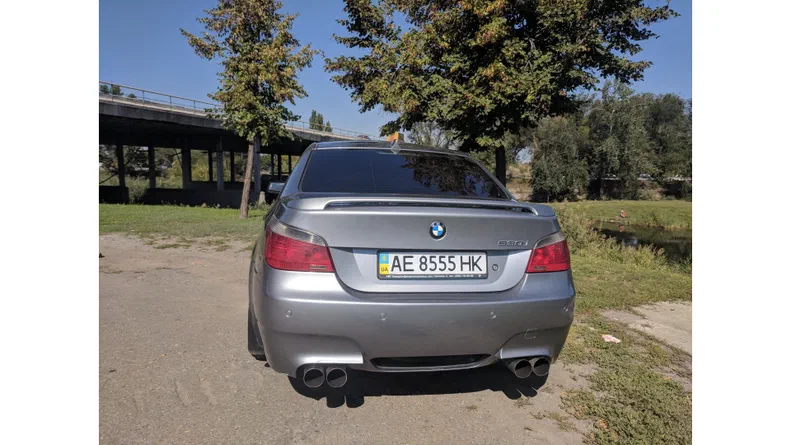 BMW 5 серія 2006 - 27