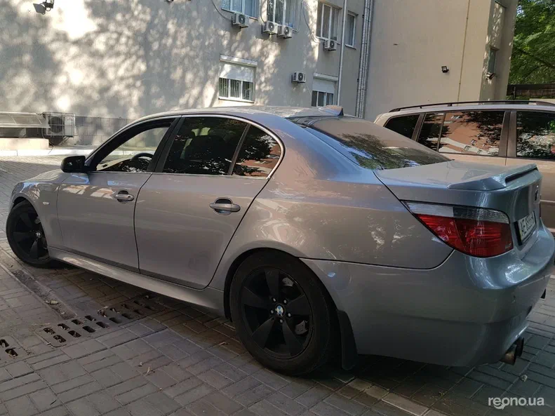 BMW 5 серія 2006 - 17