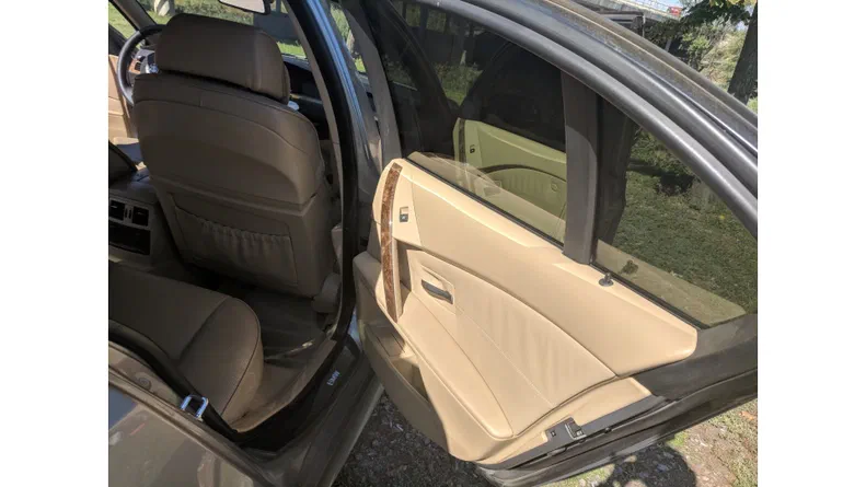 BMW 5 серія 2006 - 35