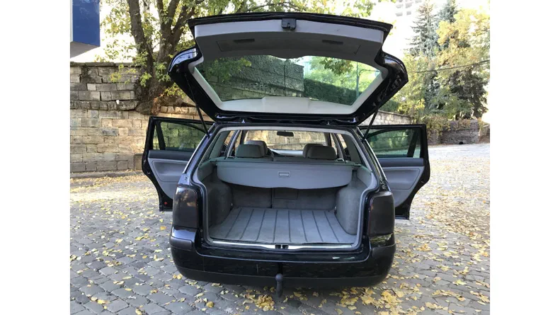 Volkswagen Passat 2003 - 9