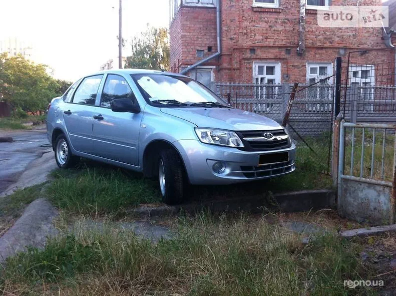 Lada (ВАЗ) Granta 2013