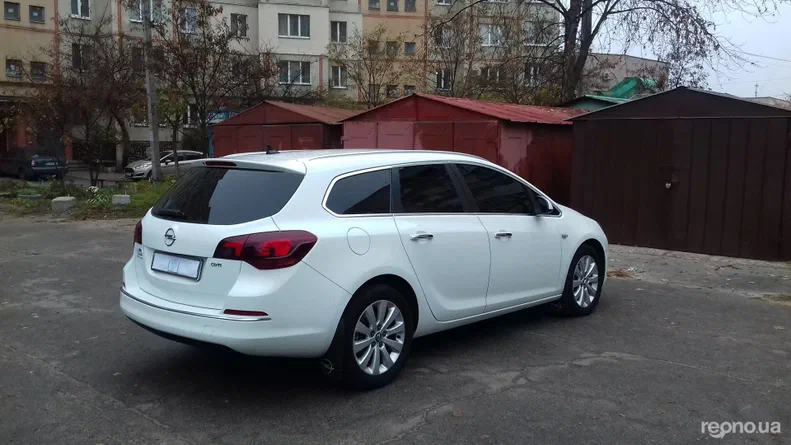 Opel Astra 2013