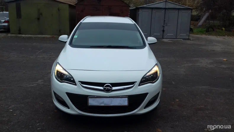 Opel Astra 2013 - 9