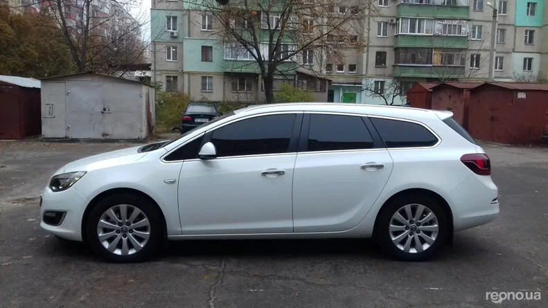 Opel Astra 2013