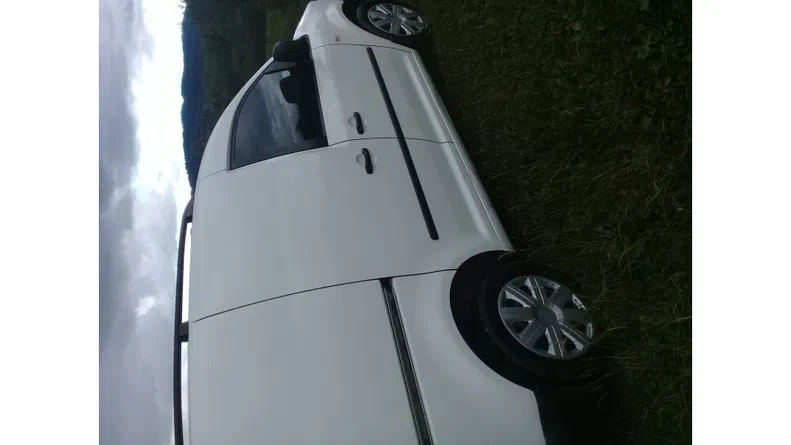 Volkswagen Caddy 2011