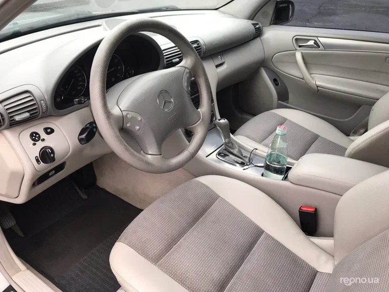 Mercedes-Benz C-Клас 2004 - 1