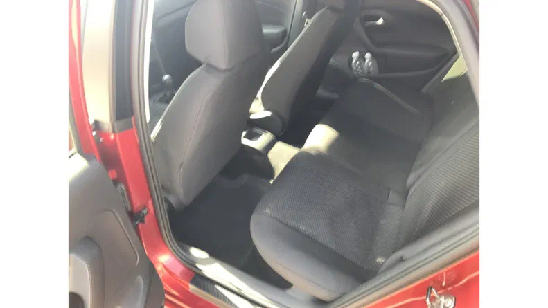 Volkswagen Polo 2012 - 15