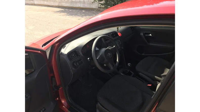 Volkswagen Polo 2012 - 9