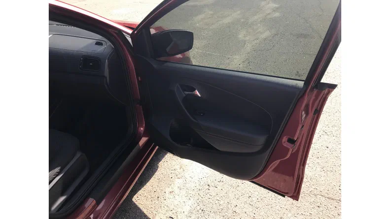 Volkswagen Polo 2012 - 25