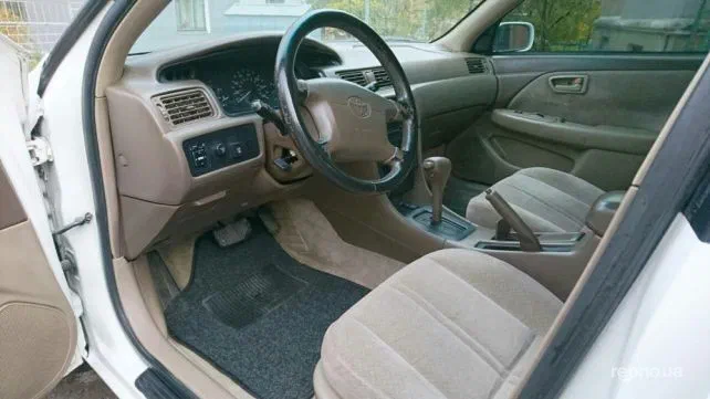 Toyota Camry 2000