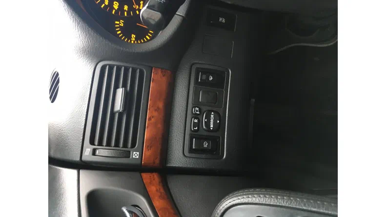 Toyota Avensis 2005 - 12