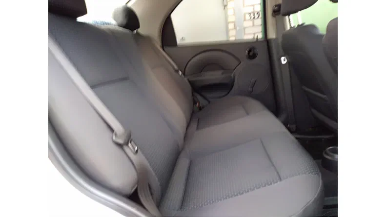 Chevrolet Aveo 2005 - 13