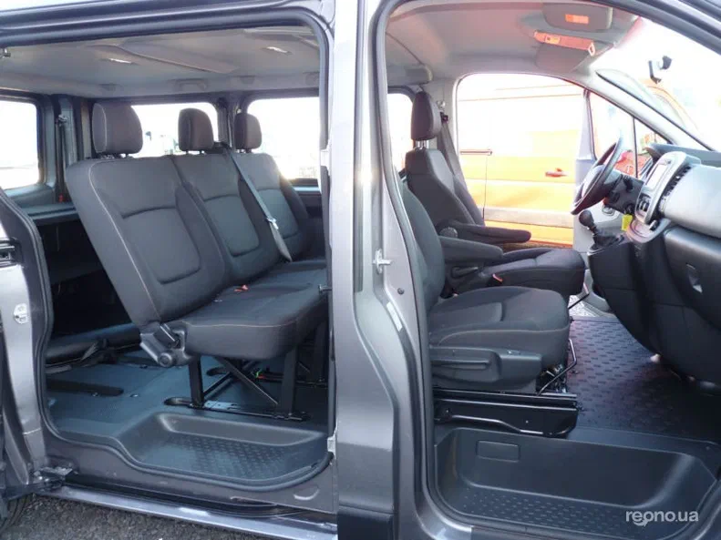 Renault Trafic 2015 - 9