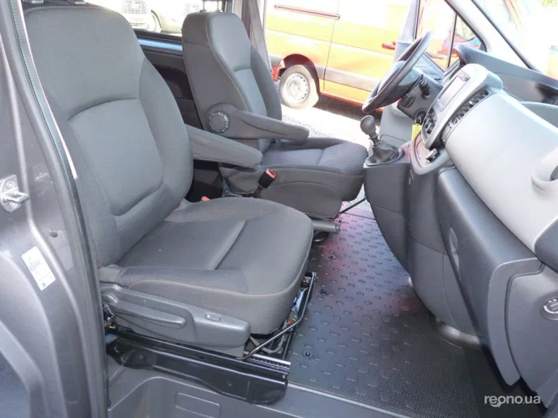 Renault Trafic 2015 - 8