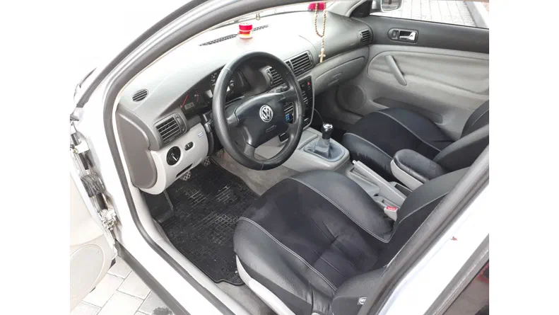 Volkswagen Passat 2000 - 5