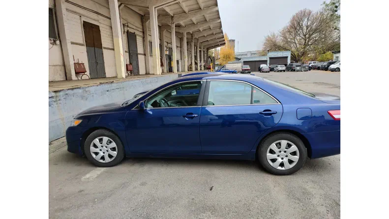 Toyota Camry 2010 - 5